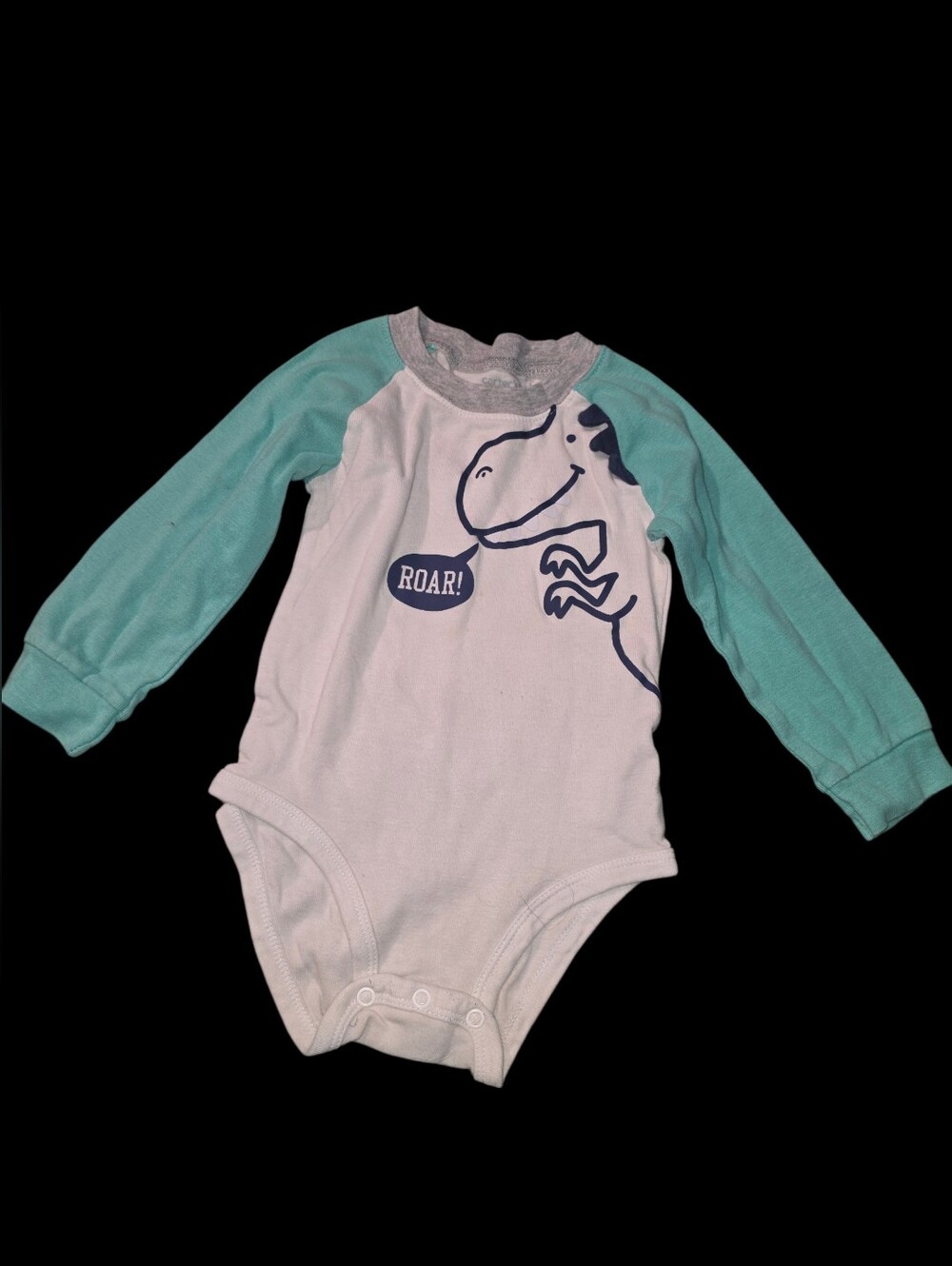 9/8/30.Boys Carters DinosaurBodysuit(PRICE IS FIRM IF YOUR JUST BUYING THIS ITEM